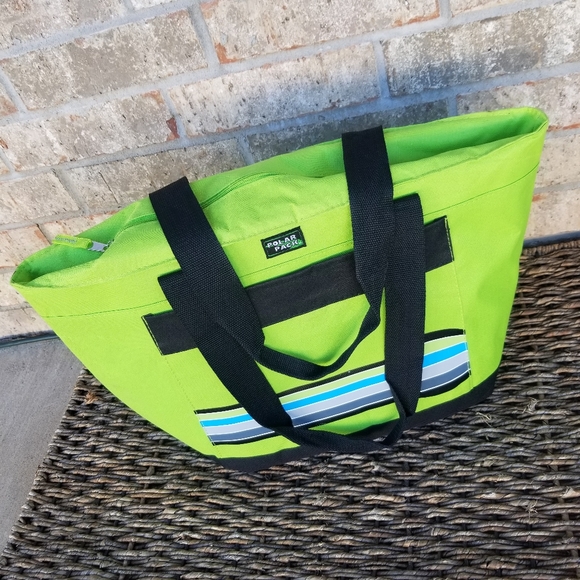 Nylon Insulated GREEN BLACK Cooler Bag (12x11x8) Waterproof Durable Tote - Picture 1 of 8